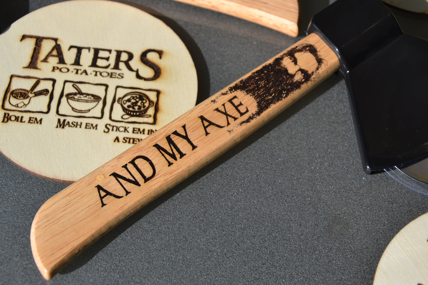 Gimli And My Axe - Lord of the Rings inspired Pizza Cutter Axe - Cinema Kitchenware - Tolkien Middle Earth Don't Tell the Elf Customisable