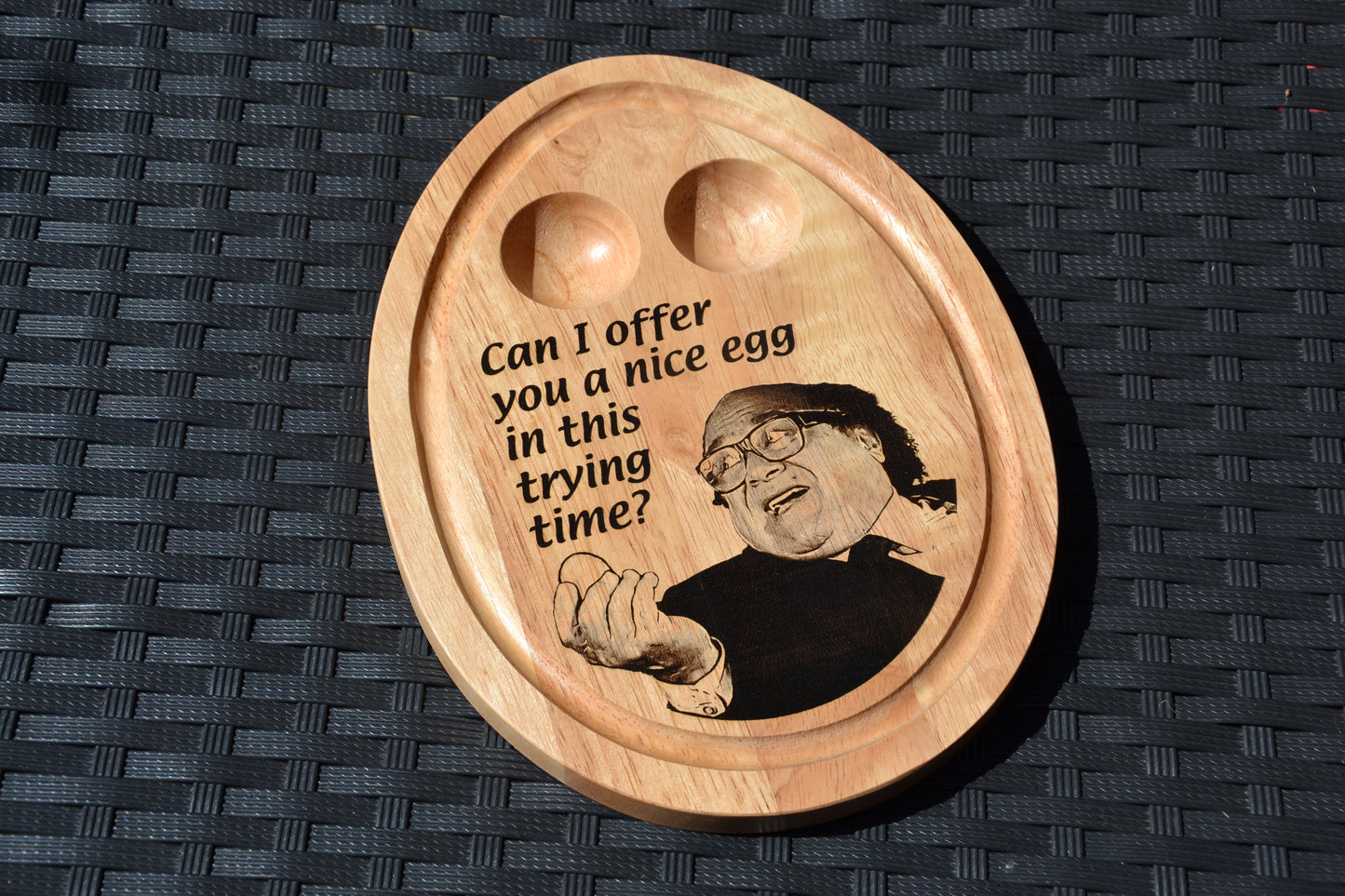 Frank Reynolds Egg Serving Board // Can I offer you an egg in this trying time? Always Sunny in Philadelphia Breakfaster Platter Bamboo