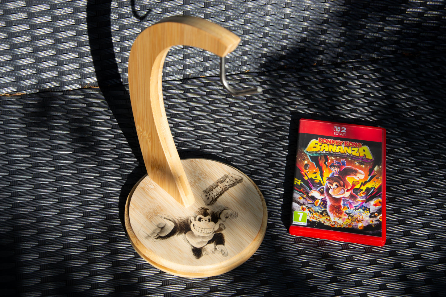 Donkey Kong Bananza inspired - Banana Tree Holder (wired controller stand)