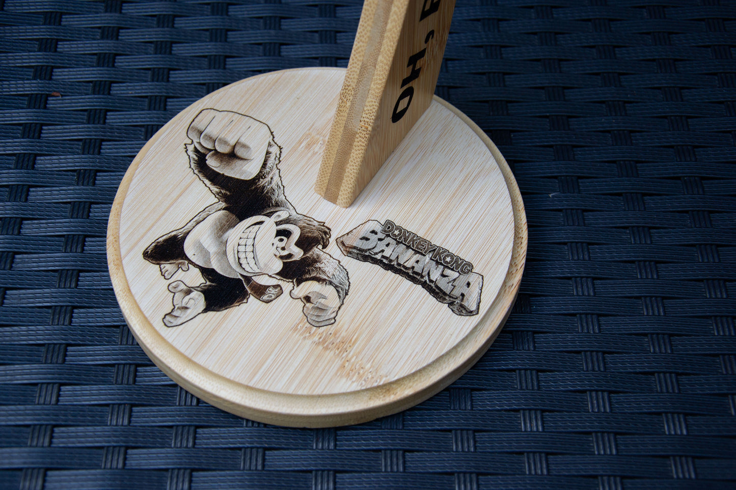 Donkey Kong Bananza inspired - Banana Tree Holder (wired controller stand)