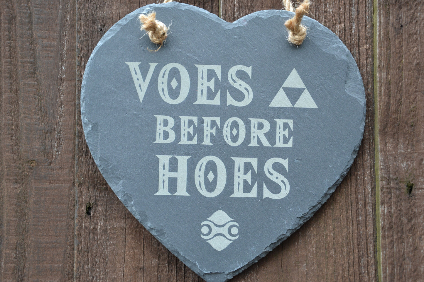 Voes Before Hoes - The Legend of Zelda inspired Hanging Slate Sign // Tears of the Kingdom Gerudo Breath of the Wild Link Funny Gift