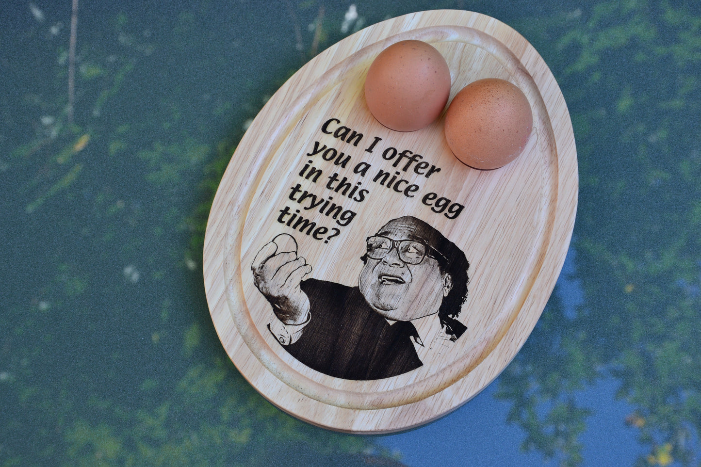 Frank Reynolds Egg Serving Board // Can I offer you an egg in this trying time? Always Sunny in Philadelphia Breakfaster Platter Bamboo