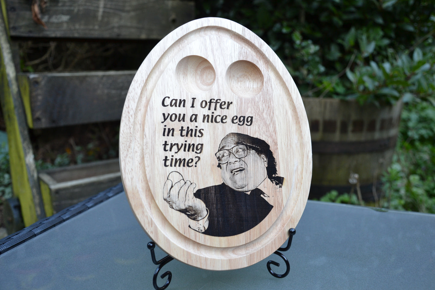 Frank Reynolds Egg Serving Board // Can I offer you an egg in this trying time? Always Sunny in Philadelphia Breakfaster Platter Bamboo