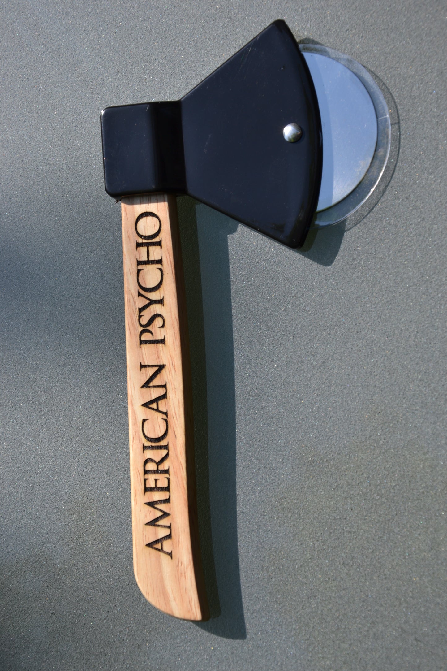 American Psycho Pizza Cutter Axe - Patrick Bateman - Horror Cinema Kitchenware - Do You Like Huey Lewis & The News?