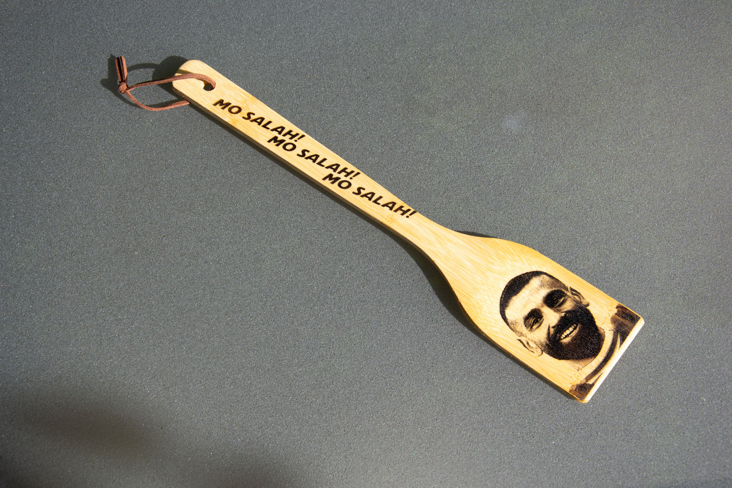 Mo Salah Kitchen Spatula - Running Down the Wing / Double sided laser engraving - Liverpool Football Father's Day LFC Fan Gift Egyptian King