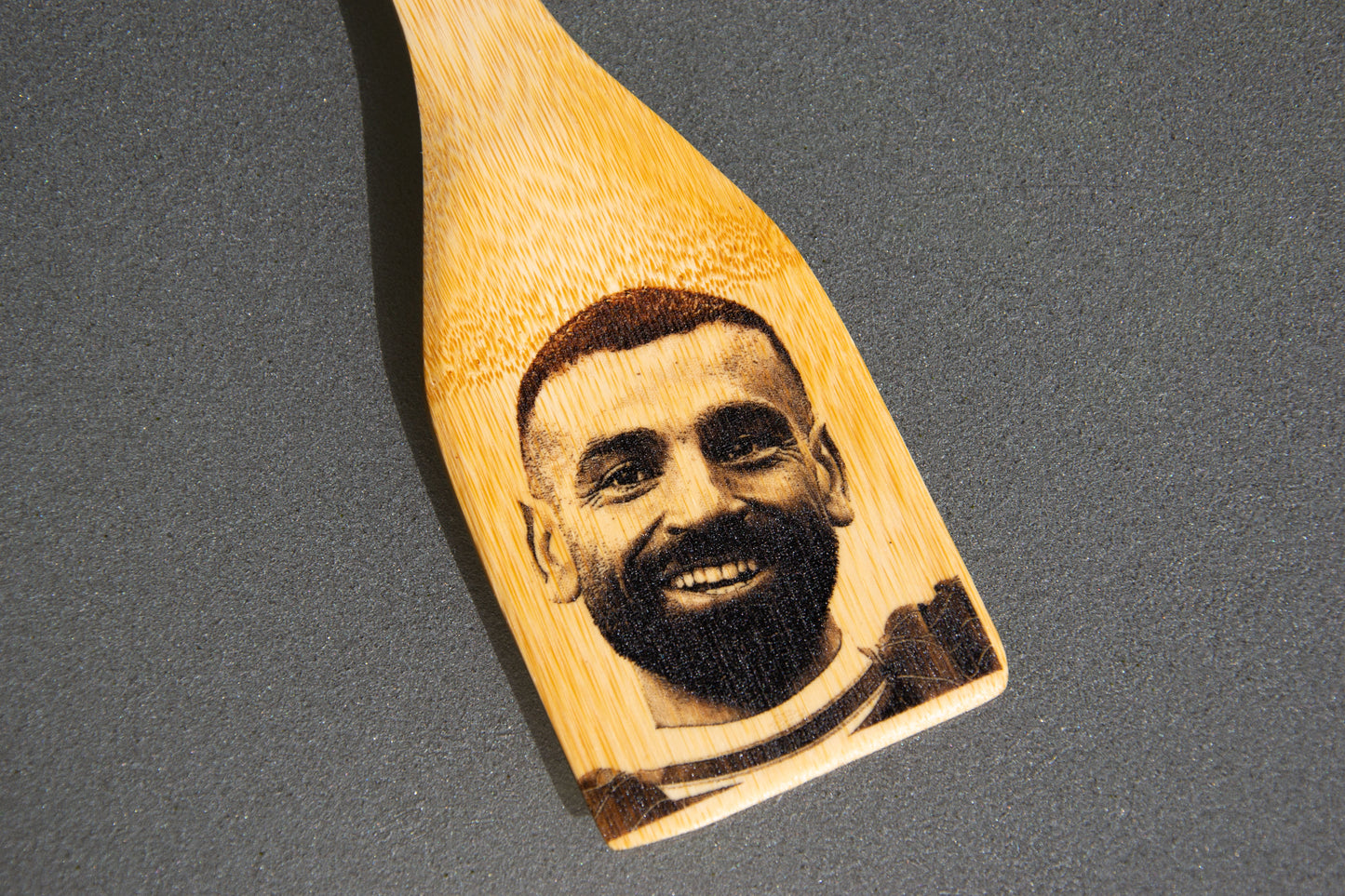 Mo Salah Kitchen Spatula - Running Down the Wing / Double sided laser engraving - Liverpool Football Father's Day LFC Fan Gift Egyptian King