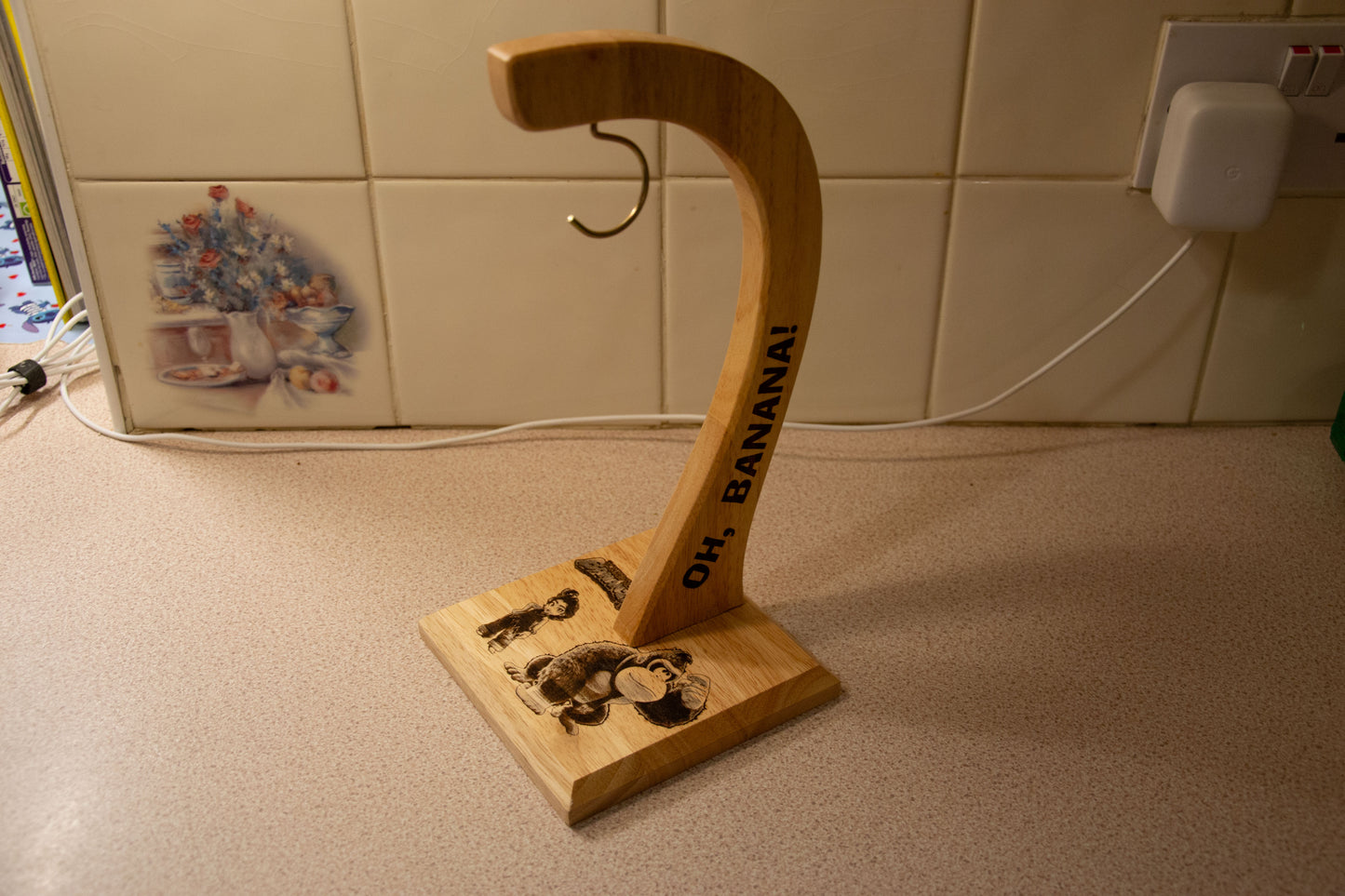 Donkey Kong Bananza inspired - Banana Tree Holder (wired controller stand)