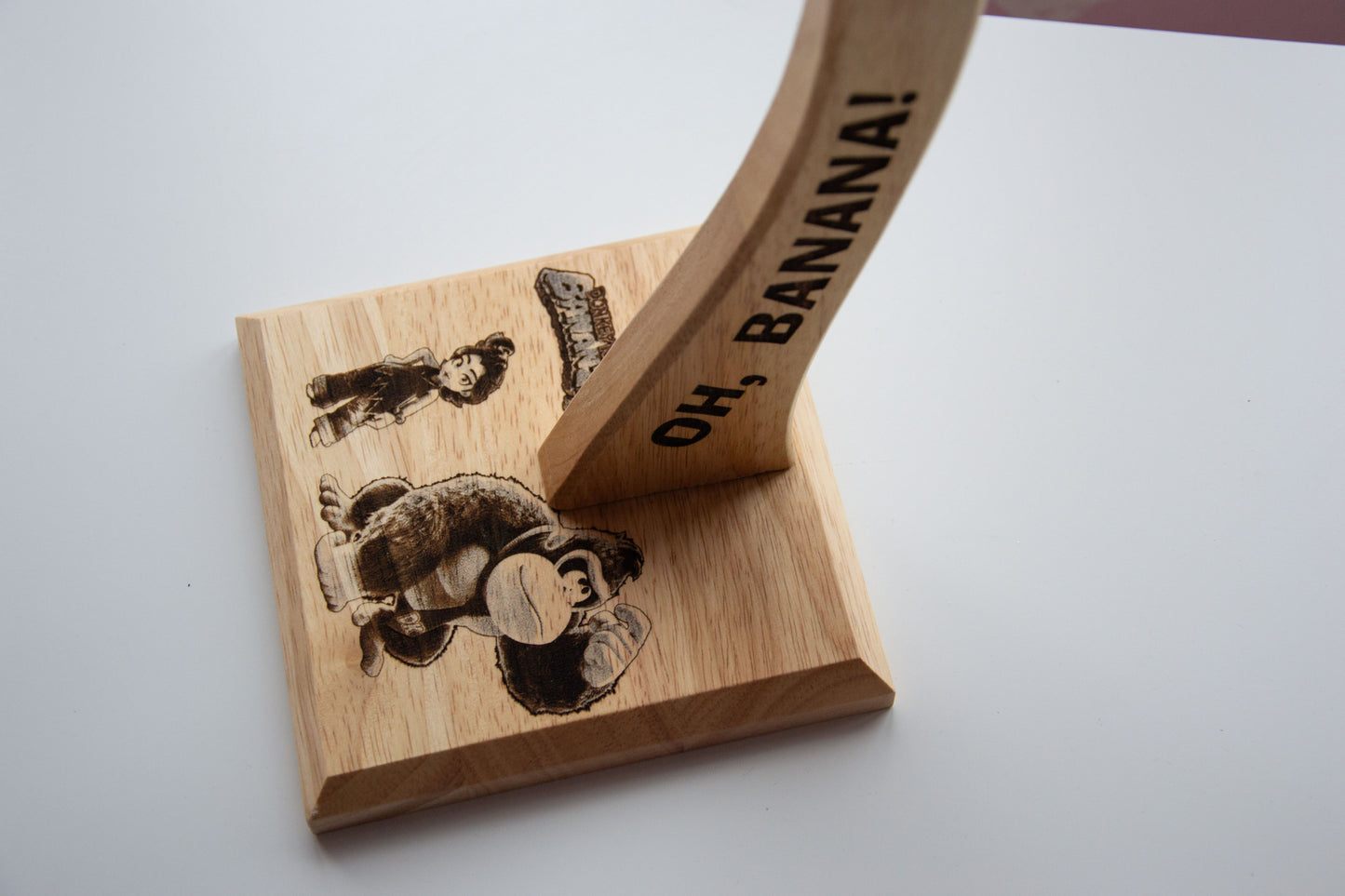 Donkey Kong Bananza inspired - Banana Tree Holder (wired controller stand)