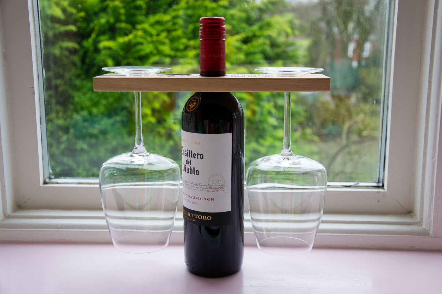 American Psycho inspired Wine Glass Holder // Perfect for Patrick Bateman, Horror Movie, Cult Film fans