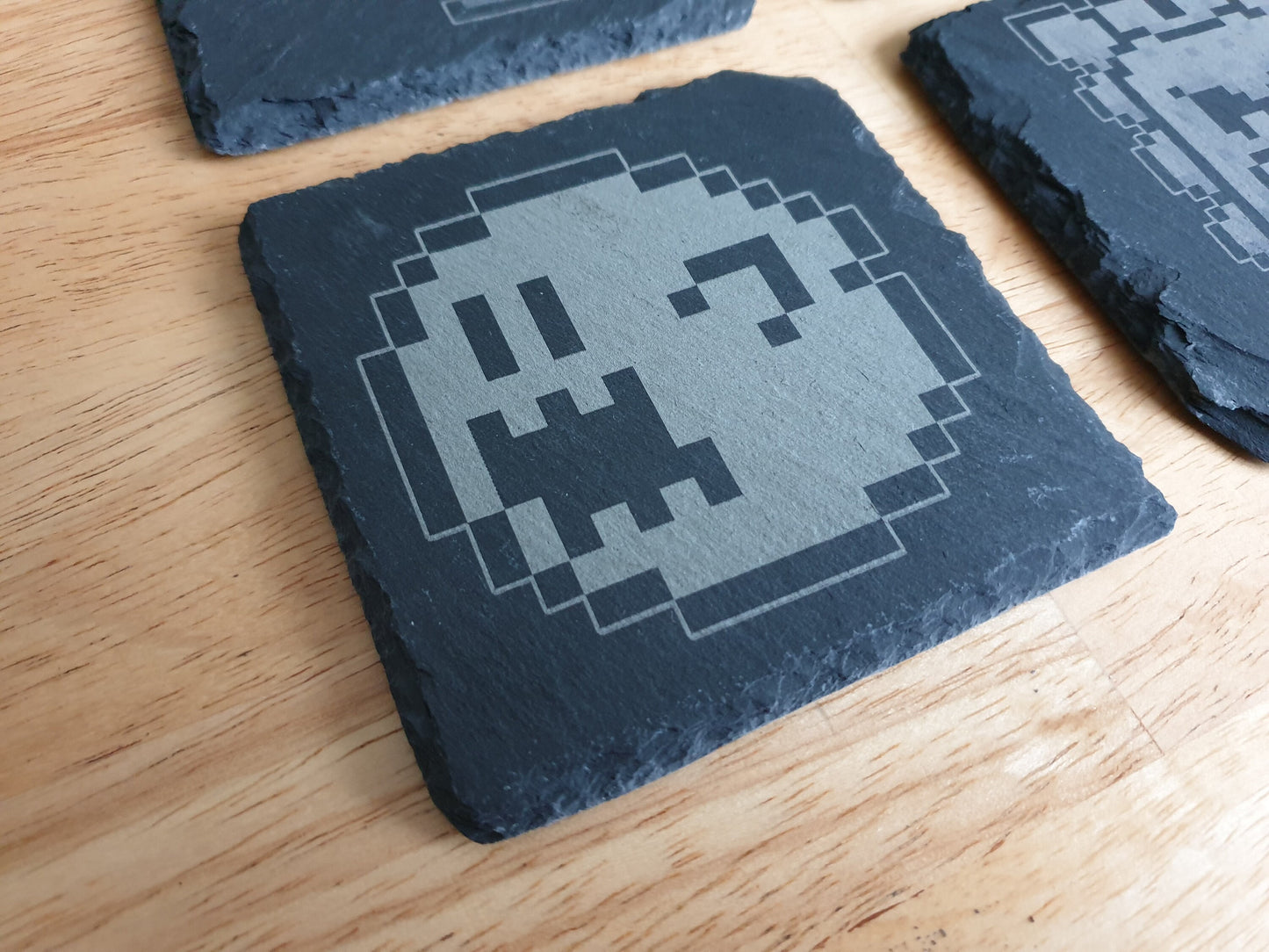 Super Mario World - Enemies Coaster Set (4) - Thwomp, Dry Bones, Boo, Bob-Omb - Nintendo Retro Gamer Gifts