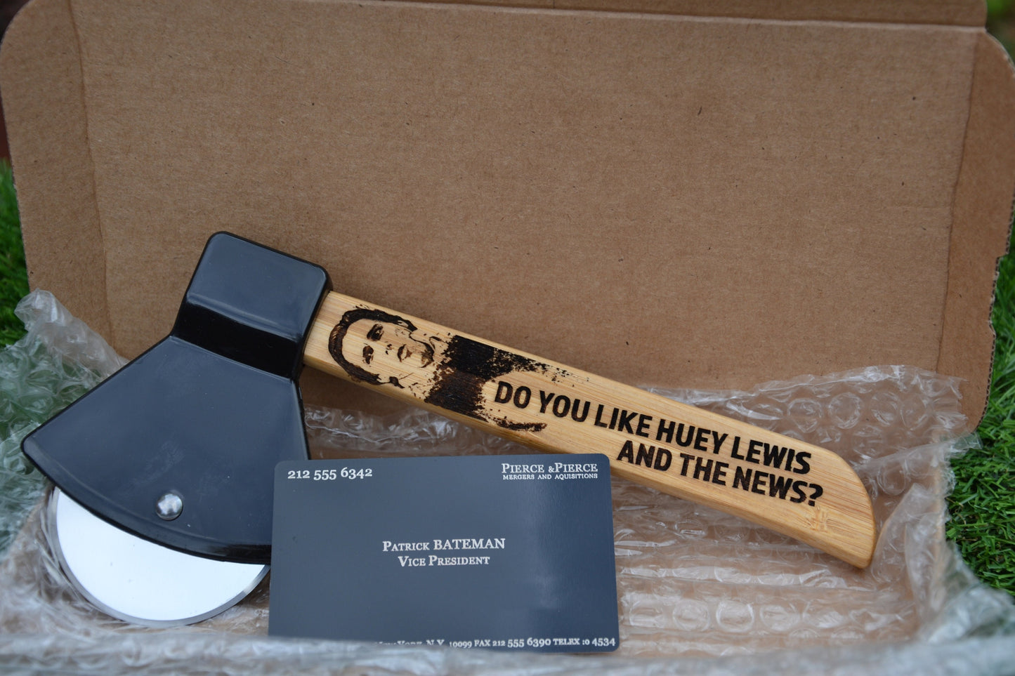 American Psycho Pizza Cutter Axe - Patrick Bateman - Horror Cinema Kitchenware - Do You Like Huey Lewis & The News?