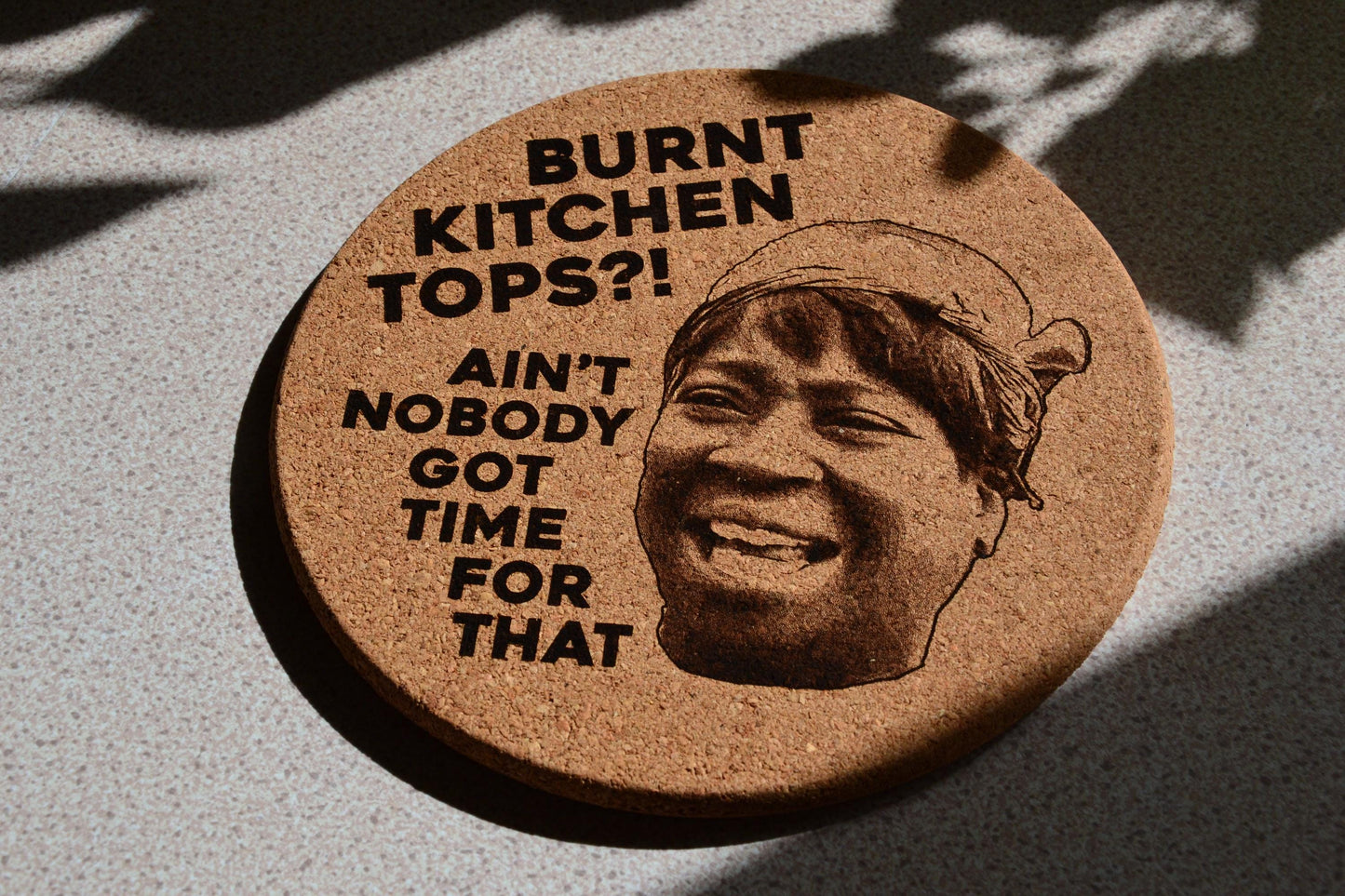 Ain't nobody got time for that - Cork heat protector pot stand 18cm  // Kitchenware viral news meme Kimberly Wilkins kitchen top heatproof